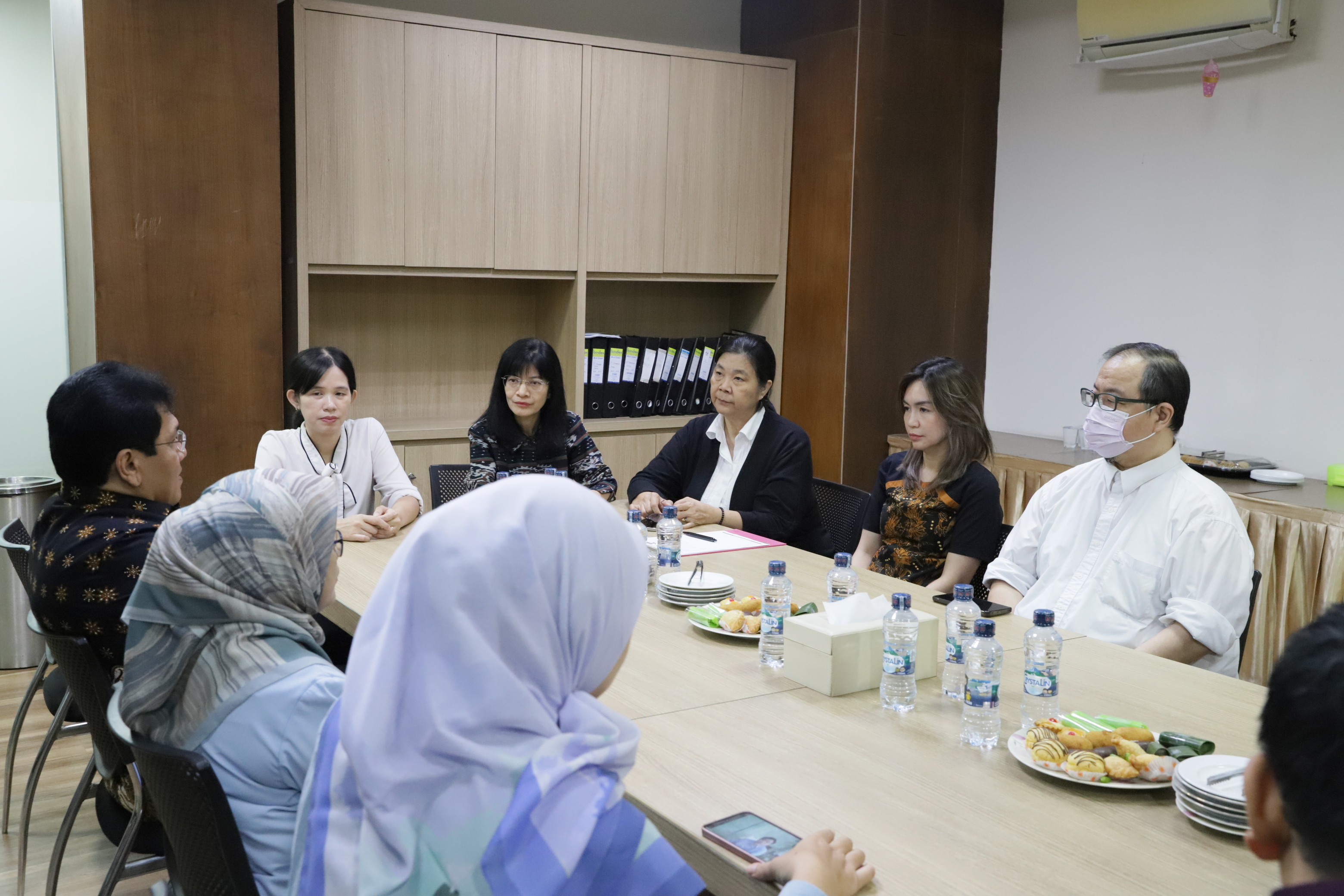 Benchmarking dan Pemetaan Fasilitas Uji Kompetensi CBT dan OSCE oleh KOICA di UPH